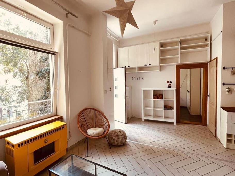 Chestnut Home - A Charming And Warm Feel Place บูดาเปสต์ ภายนอก รูปภาพ